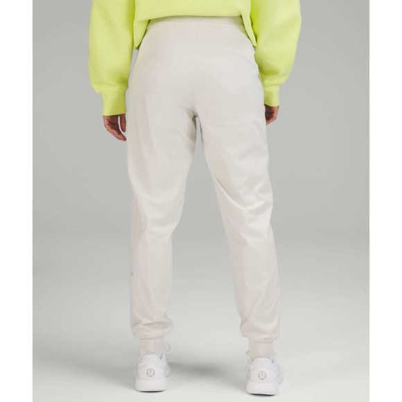 Lululemon Dance Studio Joggers Bone Off White Size 14 Like New - Picture 2 of 14